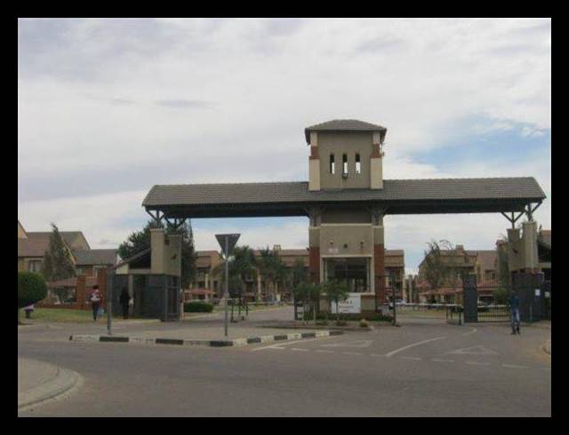 1 BEDROOM PROPERTY TO RENT IN KARENPARK